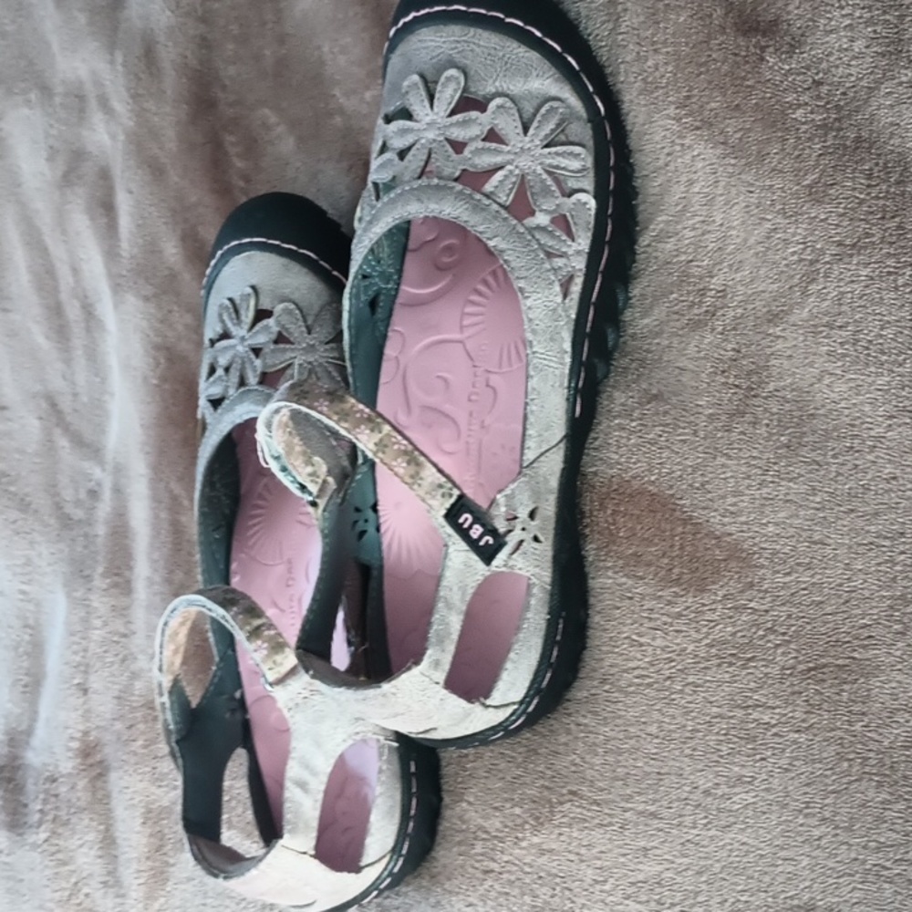 Super cute JBU sandals/walking shoes.  gray with pink threading.